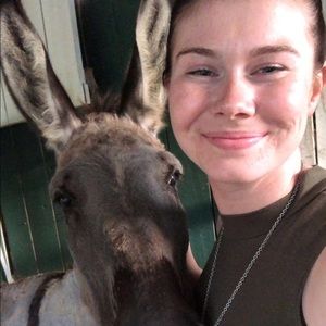 Meet your Posher, Haley